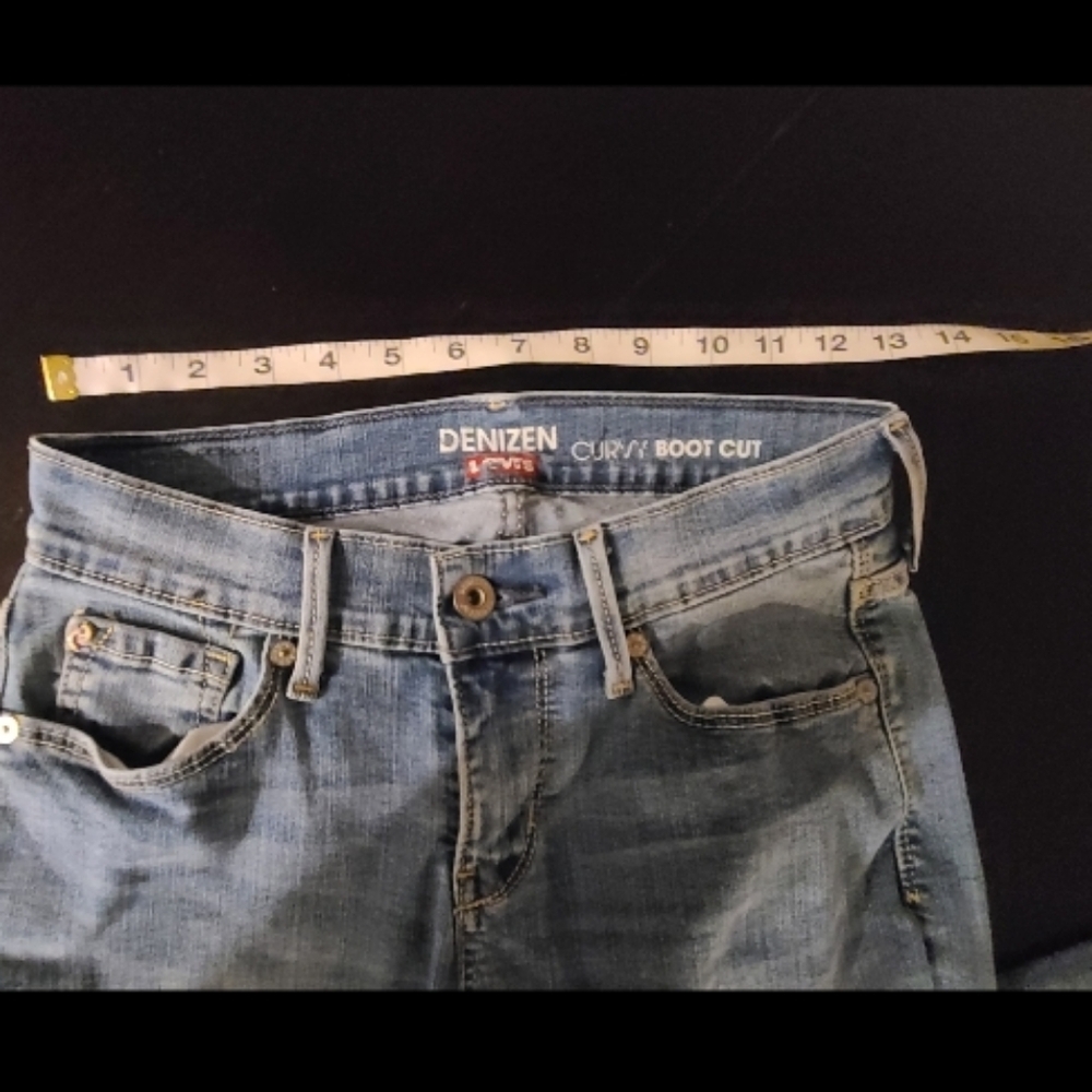 Levi's DENIZEN Curvy Bootcut Jeans In Light Wash, 26 x 32 - Picture 5 of 13